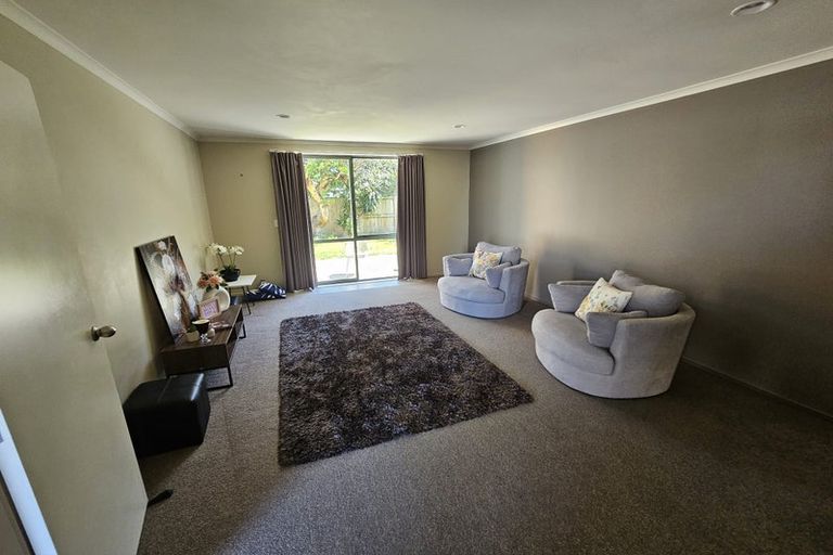 Photo of property in 11 Mckenzie Place, Rototuna North, Hamilton, 3210