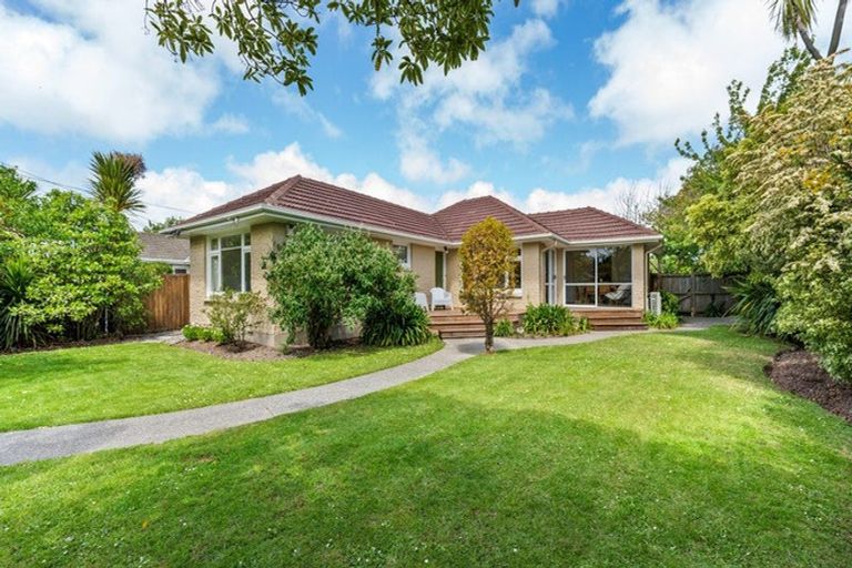 Photo of property in 1/24 Camelot Street, Ilam, Christchurch, 8041