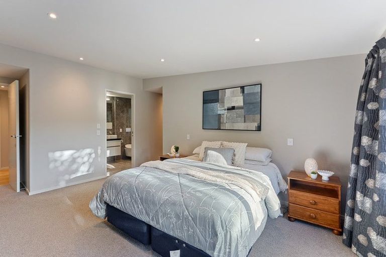 Photo of property in 154 Ngarara Road, Waikanae, 5391