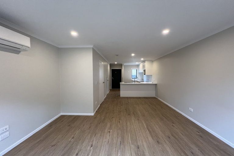 Photo of property in 8/125b Metcalfe Road, Ranui, Auckland, 0612