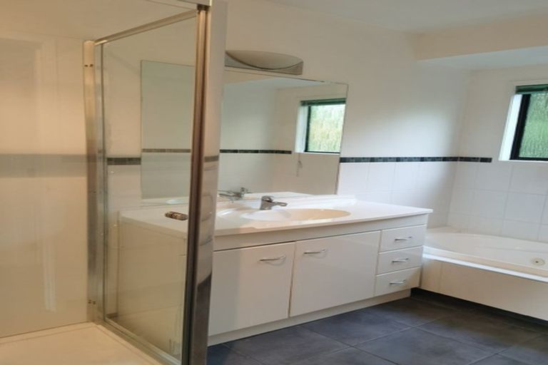 Photo of property in 1 Kallista Place, Browns Bay, Auckland, 0630