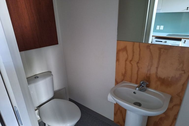 Photo of property in Urbane Apartments, 55/29 Webb Street, Mount Cook, Wellington, 6011