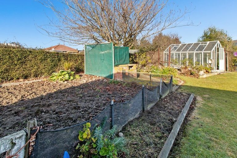 Photo of property in 69 Rhodes Street, Waimate, 7924