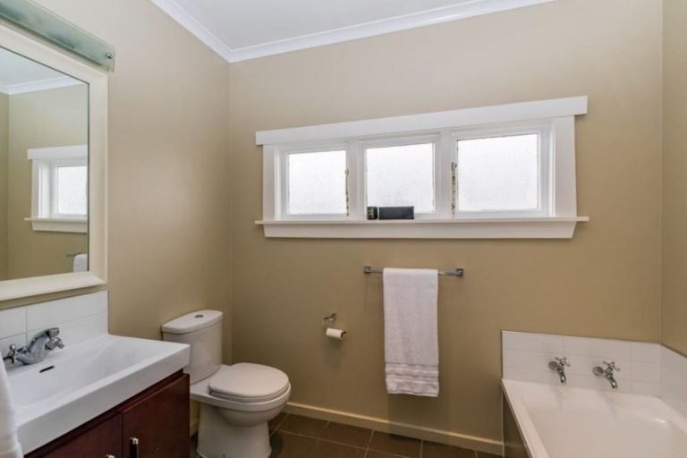 Photo of property in 68 Cornwall Street, St Albans, Christchurch, 8014