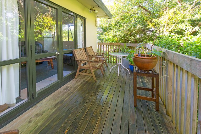 Photo of property in 11 Kauri Road, Stanmore Bay, Whangaparaoa, 0932