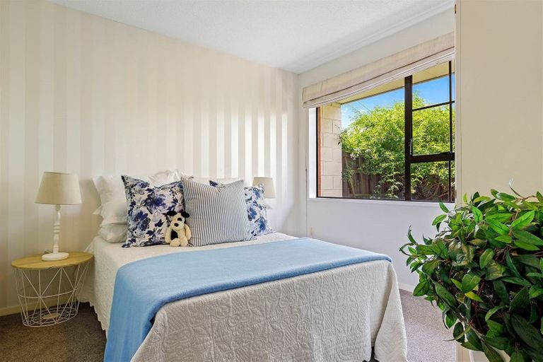 Photo of property in 4/7 Peverel Street, Riccarton, Christchurch, 8011