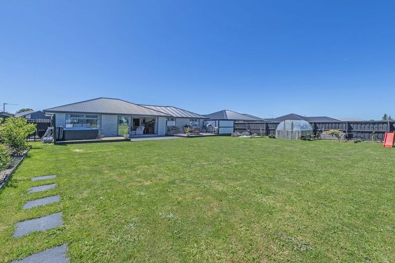 Photo of property in 13 Huntaway Lane, Dunsandel, 7682