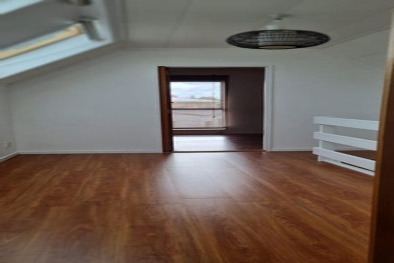 Photo of property in 8 Fenwick Crescent, Hillcrest, Hamilton, 3216