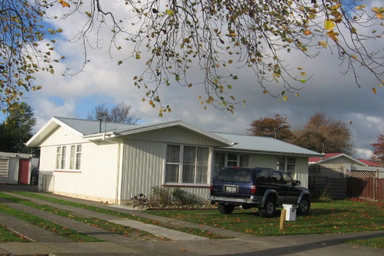 Photo of property in 32 Monowai Place, Westbrook, Palmerston North, 4412