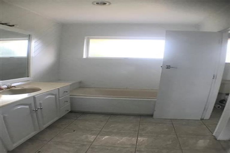 Photo of property in 116 Fred Taylor Drive, Westgate, Auckland, 0814