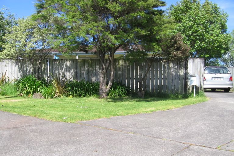 Photo of property in 30 Beaufort Place, Papatoetoe, Auckland, 2025