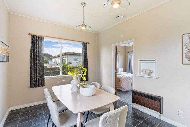 Photo of property in 3 Winchester Street, Levin, 5510