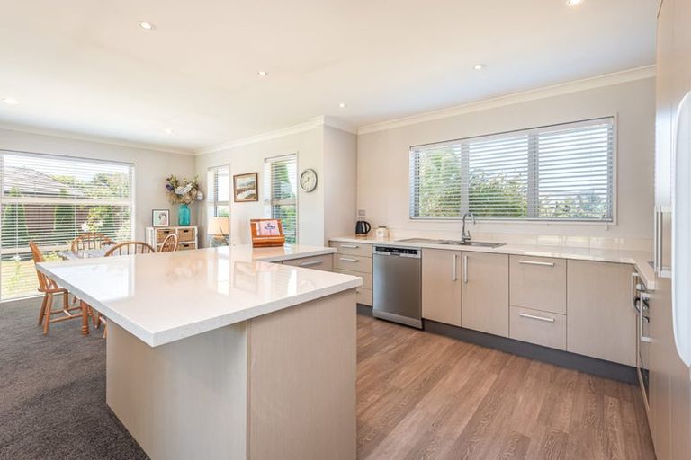 Photo of property in 16 Watkins Drive, Rangiora, 7400