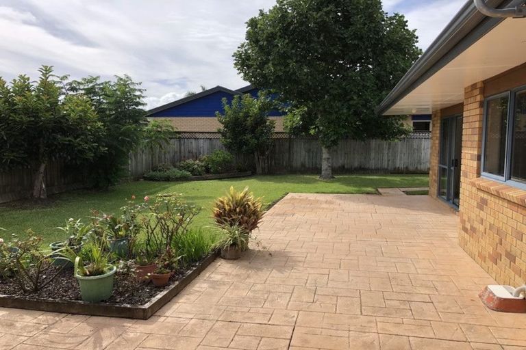 Photo of property in 35 Huntington Drive, Huntington Park, Auckland, 2013