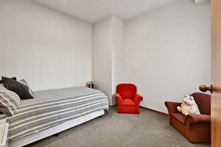 Photo of property in 3 Trossach Place, Wattle Downs, Auckland, 2103