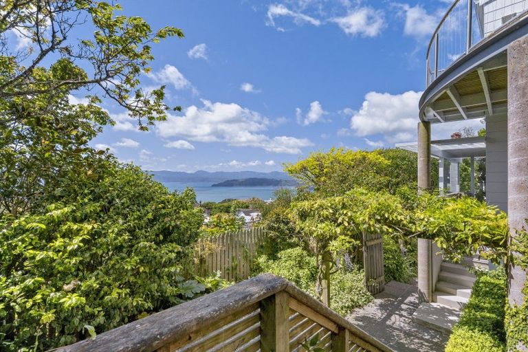 Photo of property in 15 Wadestown Road, Wadestown, Wellington, 6012
