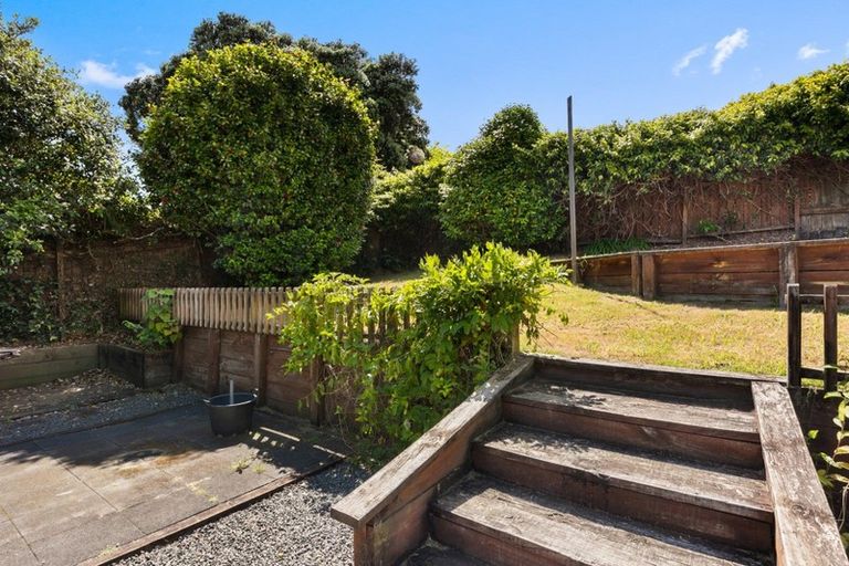 Photo of property in 19 Cumberland Crescent, Welcome Bay, Tauranga, 3112