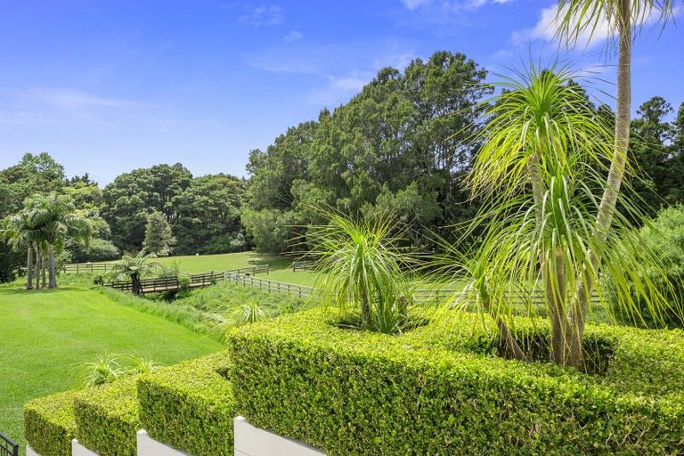 Photo of property in 21 Mahoenui Valley Road, Coatesville, 0793