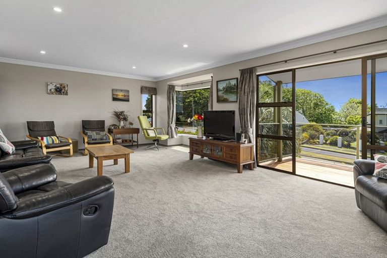 Photo of property in 12 Myrtle Drive, Omokoroa, 3114