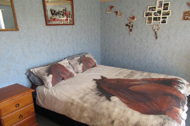 Photo of property in 76 Hakataramea Highway, Waimate, 7977