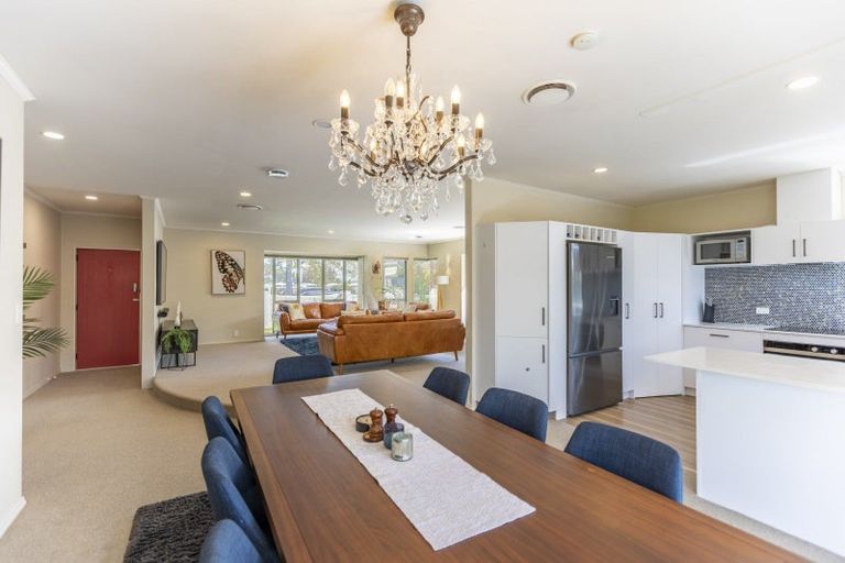 Photo of property in 1/217 Mcleod Street, Camberley, Hastings, 4120