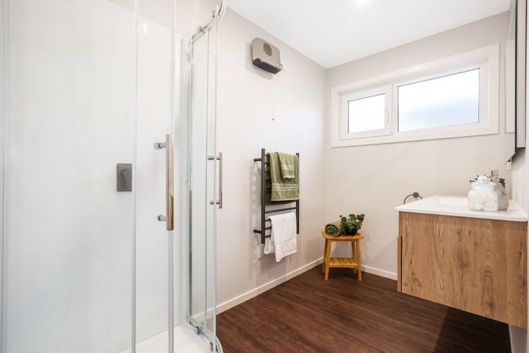 Photo of property in 15 Bowline Place, Whitby, Porirua, 5024