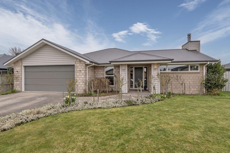 Photo of property in 20 Pemberton Drive, Darfield, 7510