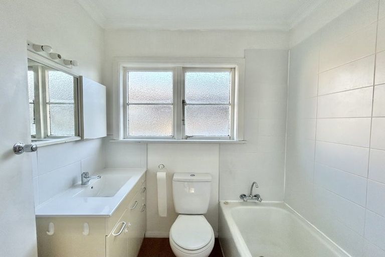 Photo of property in 53 Kings Drive, Levin, 5510