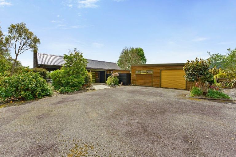 Photo of property in 123 North Manakau Road, Manakau, Levin, 5573