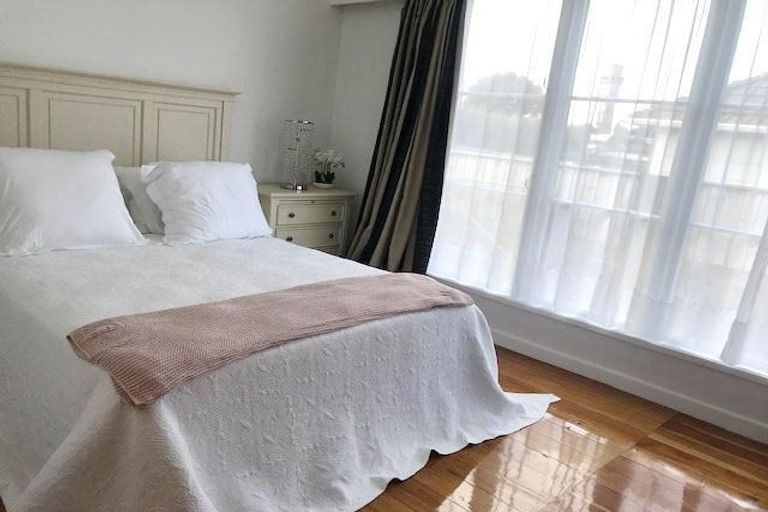 Photo of property in 15 Collins Street, Hawera, 4610