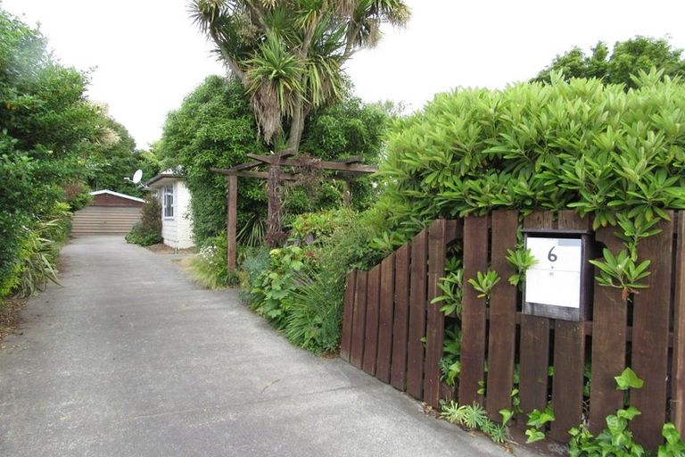Photo of property in 6 Hounslow Street, Ilam, Christchurch, 8041