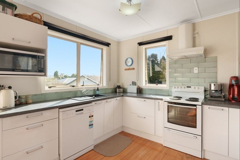 Photo of property in 15 Dunlop Road, Te Puke, 3119