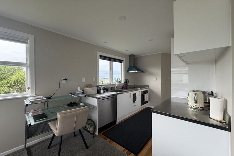 Photo of property in 6 Lenox Grove, Johnsonville, Wellington, 6037