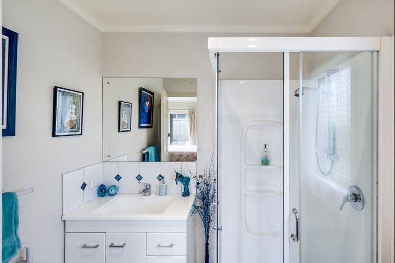 Photo of property in 1109a Karamu Road North, Mayfair, Hastings, 4122