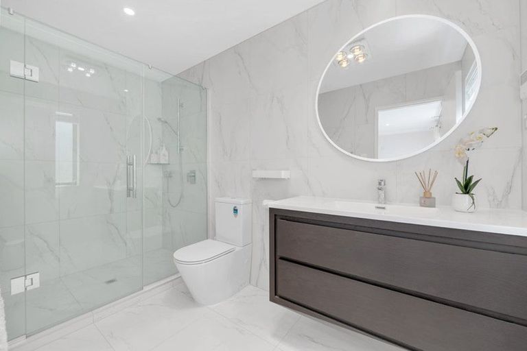 Photo of property in 80 Drumbuoy Drive, Flat Bush, Auckland, 2019