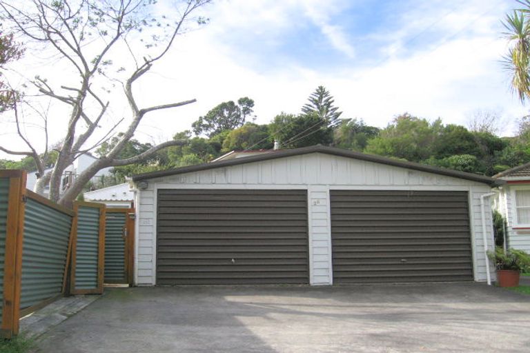 Photo of property in 36 Kiwi Crescent, Tawa, Wellington, 5028