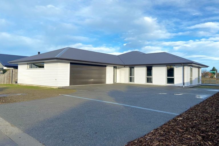 Photo of property in 35 Blackadder Road, Pegasus, 7612