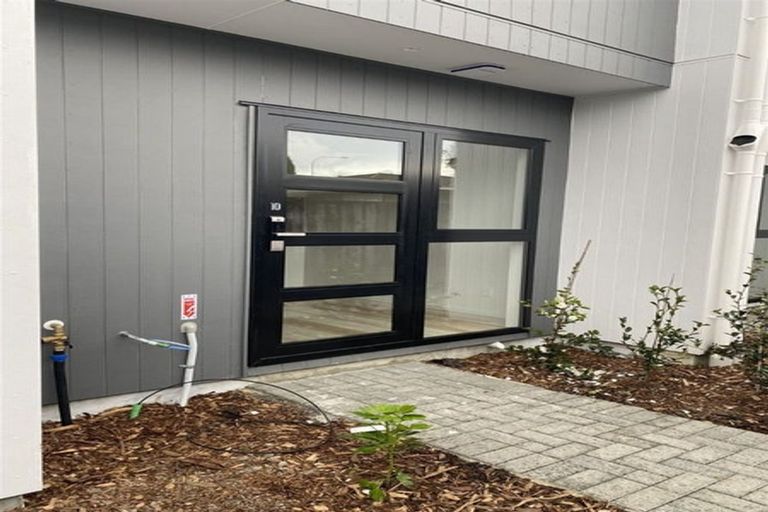 Photo of property in 10/148 Lincoln Road, Henderson, Auckland, 0610