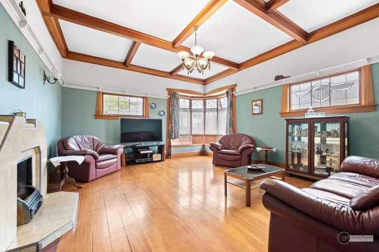 Photo of property in 1 Sherwood Street, Woburn, Lower Hutt, 5010