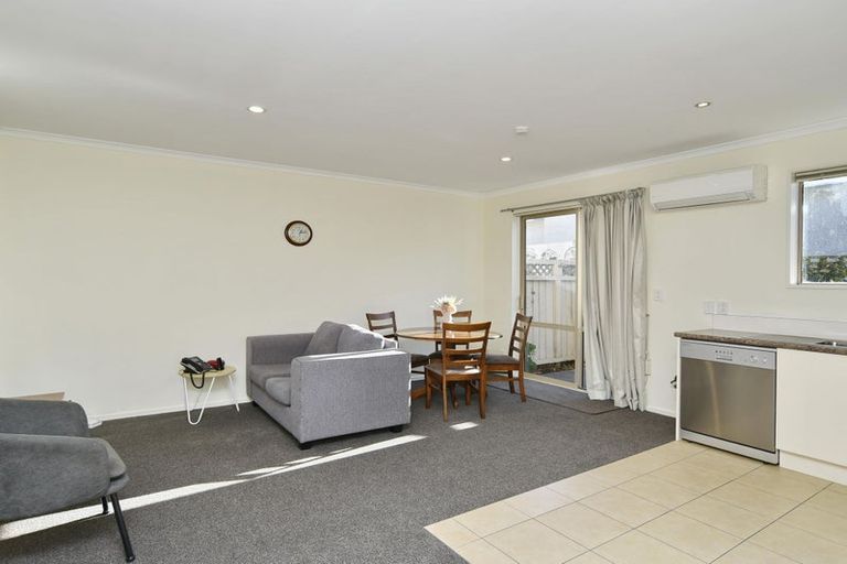Photo of property in 3/164 North Parade, Richmond, Christchurch, 8013