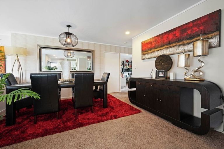 Photo of property in 7 Robina Court, Burswood, Auckland, 2013