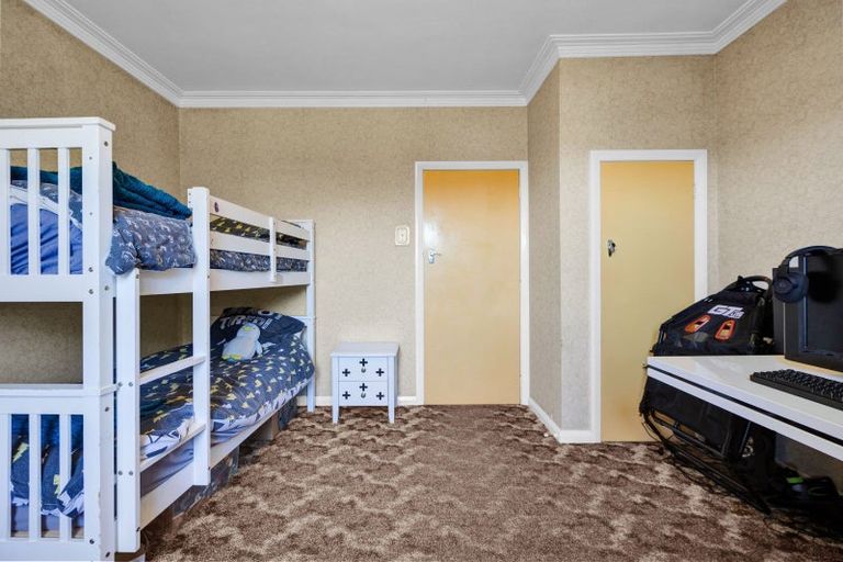 Photo of property in 205 South Road, Spotswood, New Plymouth, 4310