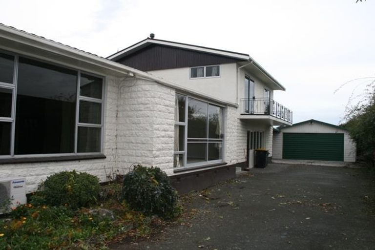 Photo of property in 429 Avonhead Road, Avonhead, Christchurch, 8042