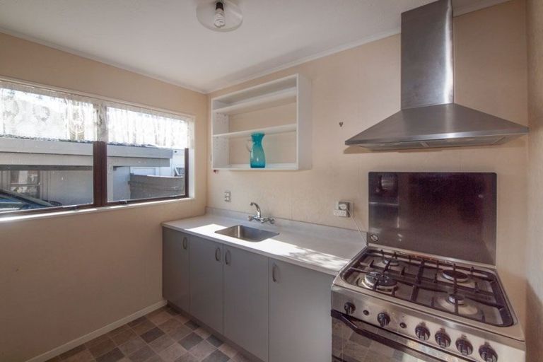 Photo of property in 13 Vincent Street, Waterloo, Lower Hutt, 5011