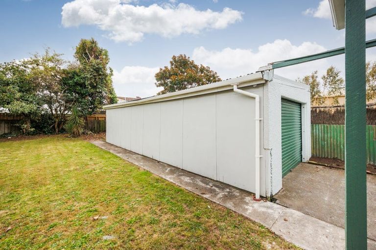 Photo of property in 8 Guy Avenue, Takaro, Palmerston North, 4410