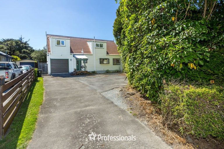 Photo of property in 58 Larchmont Grove, Totara Park, Upper Hutt, 5018