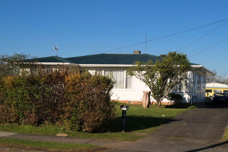 Photo of property in 25 Halswell Street, Mangere East, Auckland, 2024