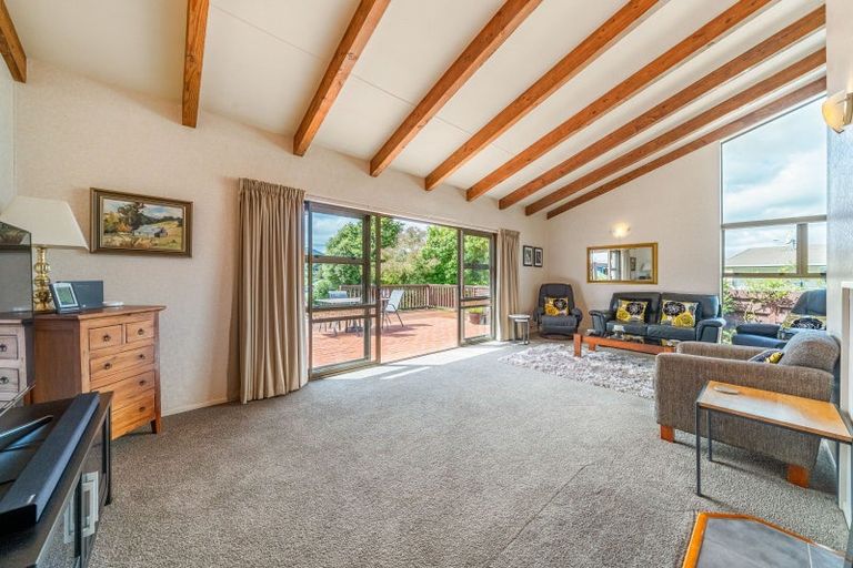 Photo of property in 31 Amber Grove, Birchville, Upper Hutt, 5018