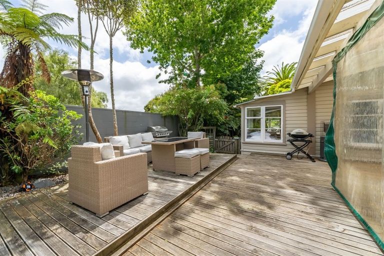 Photo of property in 38 Jocelyn Crescent, Pinehaven, Upper Hutt, 5019