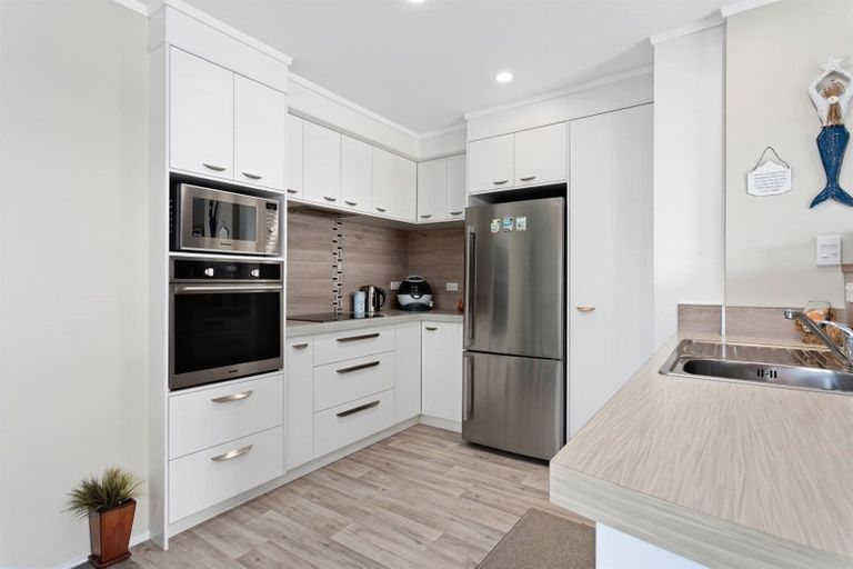 Photo of property in 266 Ocean Road, Ohope, 3121